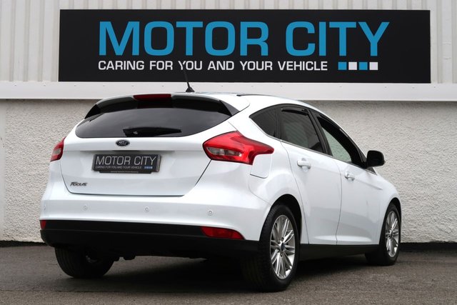 2017 FORD FOCUS 1.5 TDCi Zetec Edition Hatchback 5dr Diesel Manual Euro 6 (s/s) (120 ps) - Photo 5