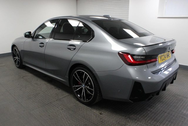 2024 BMW 3 SERIES - Photo 4