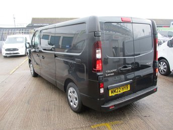 2022 RENAULT TRAFIC