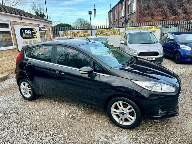 2014 FORD FIESTA 1.25 Zetec Hatchback 5dr Petrol Manual Euro 5 (82 ps) - Photo 3