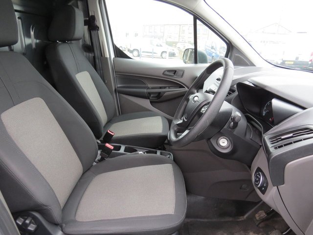 2022 Ford Transit Connect 1.5L Leader 5dr - Photo 4