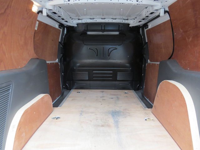 2022 Ford Transit Connect 1.5L Leader 5dr - Photo 2