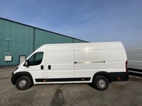 USED 2023 73 PEUGEOT BOXER 2.2 BlueHDi 435 Professional Premium + Panel Van 5dr Diesel Manual L4 High Roof Euro 6 (s/s) (140 ps) PARKING SENSORS | CRUISE CTRL