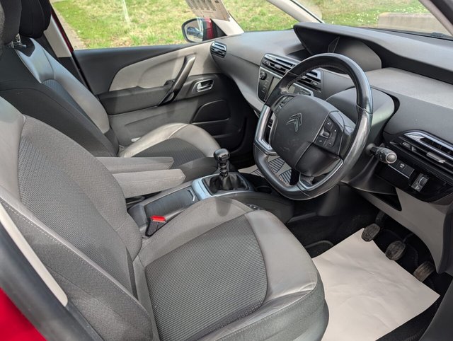 View our CITROEN GRAND C4 PICASSO