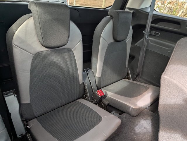 View our CITROEN GRAND C4 PICASSO
