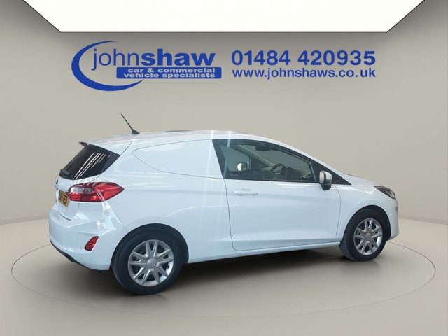 2020 Ford Fiesta Van 1.5L null 3dr - Photo 10