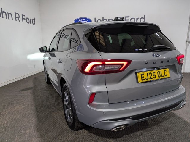 2025 Ford Kuga 2.5L St-Line 5dr - Photo 10