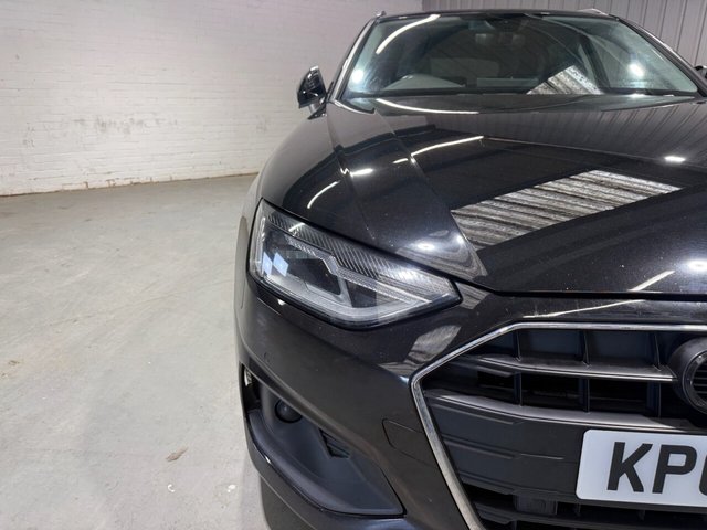 2019 AUDI A4 AVANT - Photo 11