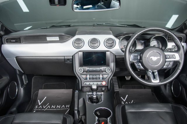 2017 FORD MUSTANG - Photo 2