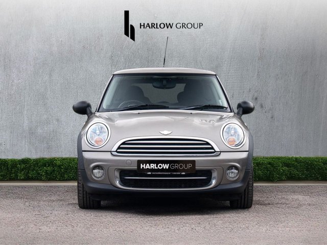 MINI HATCH 1.6 Cooper D Hatchback 3dr Diesel Manual Euro 5 (s/s) (112 ps) - Photo 2