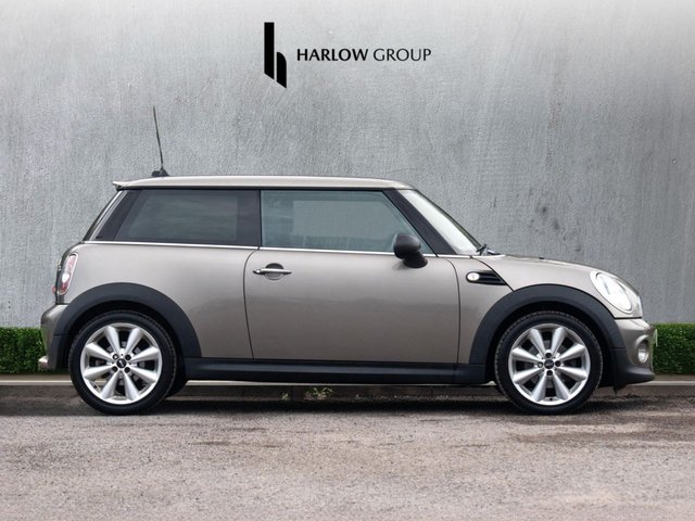 MINI HATCH 1.6 Cooper D Hatchback 3dr Diesel Manual Euro 5 (s/s) (112 ps) - Photo 3