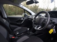 USED 2019 69 PEUGEOT 2008 1.5 BlueHDi Signature SUV 5dr Diesel Manual Euro 6 (s/s) (100 ps) 