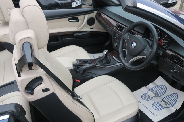 2010 BMW 3 SERIES - Photo 12