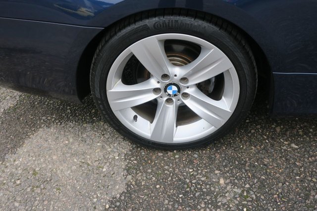 2010 BMW 3 SERIES - Photo 11