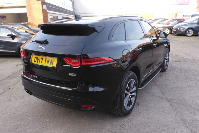 2017 JAGUAR F-PACE - Photo 11
