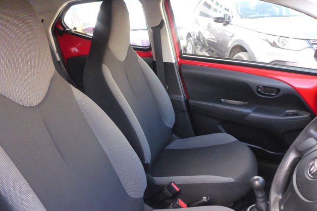 2017 TOYOTA AYGO - Photo 12