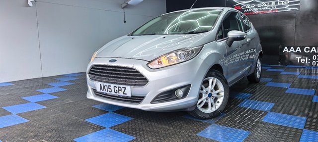 2015 FORD FIESTA - Photo 2