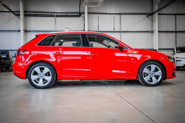 2015 Audi A3 2L Sport 5dr - Photo 12