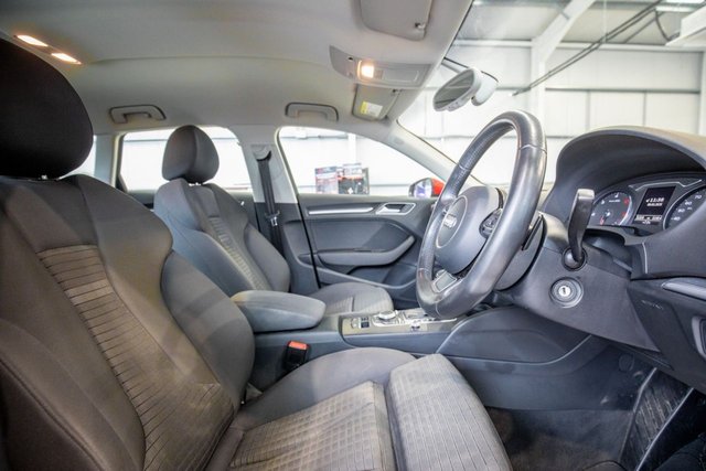 2015 Audi A3 2L Sport 5dr - Photo 3