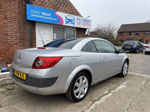 2008 RENAULT MEGANE - Photo 4