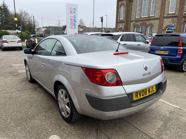 2008 RENAULT MEGANE - Photo 6