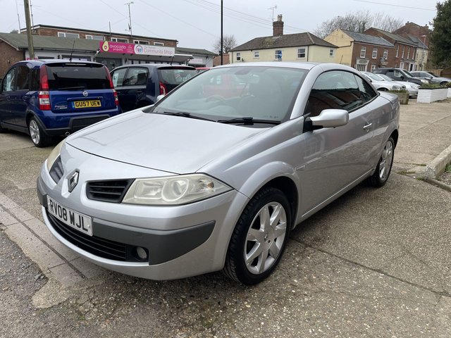 2008 RENAULT MEGANE - Photo 7