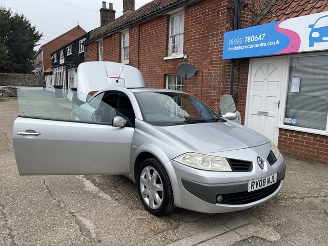 2008 RENAULT MEGANE - Photo 8