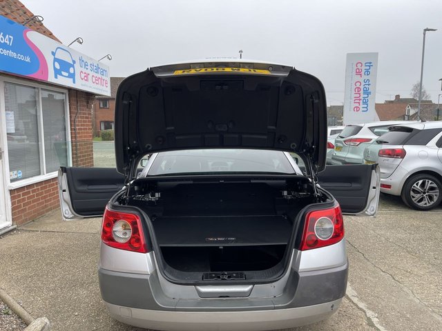 2008 RENAULT MEGANE - Photo 10