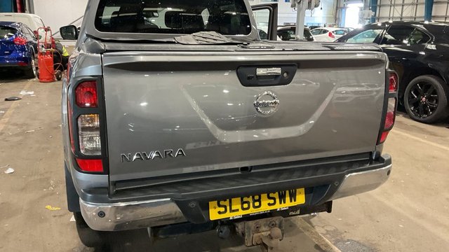 2018 NISSAN NAVARA 2.3 dCi Tekna Pickup Double Cab 4dr Diesel Auto 4WD Euro 6 (190 ps) - Photo 7