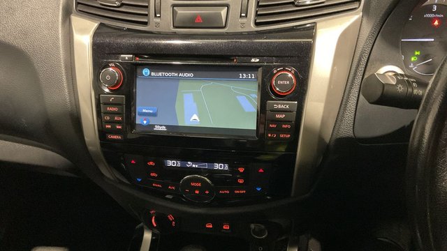 2018 NISSAN NAVARA 2.3 dCi Tekna Pickup Double Cab 4dr Diesel Auto 4WD Euro 6 (190 ps) - Photo 11