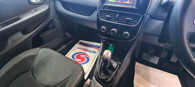 2017 RENAULT CLIO - Photo 5