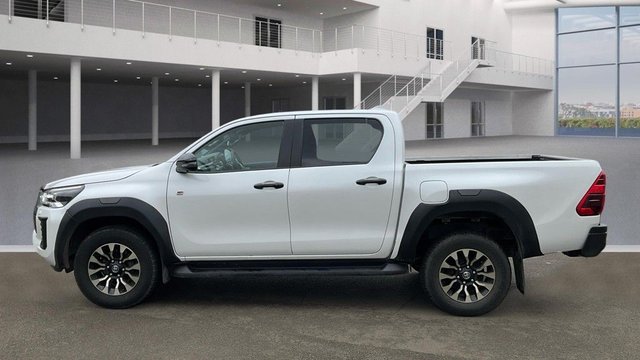 2024 TOYOTA HI-LUX 2.8 D-4D GR SPORT Pickup Double Cab 4dr Diesel Auto 4WD Euro 6 (s/s) (204 ps) - Photo 6