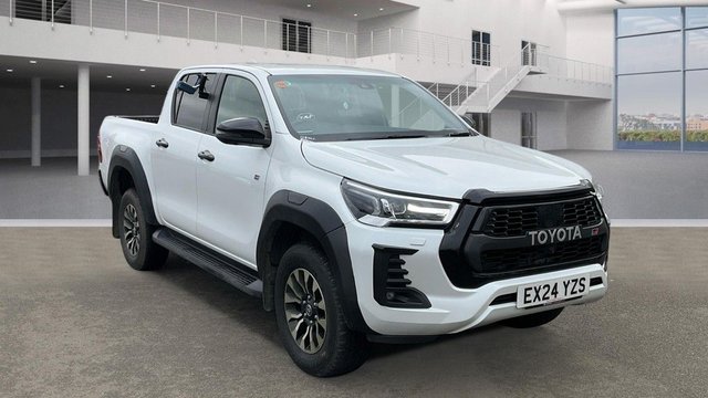 2024 TOYOTA HI-LUX 2.8 D-4D GR SPORT Pickup Double Cab 4dr Diesel Auto 4WD Euro 6 (s/s) (204 ps)
