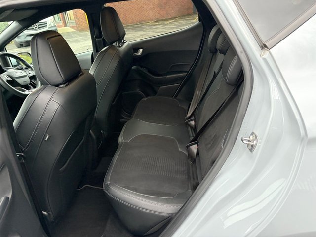 2019 FORD FIESTA 2019 1.5T EcoBoost ST-3 Hatchback 5dr Petrol Manual Euro 6 (s/s) (200 ps) - Photo 12