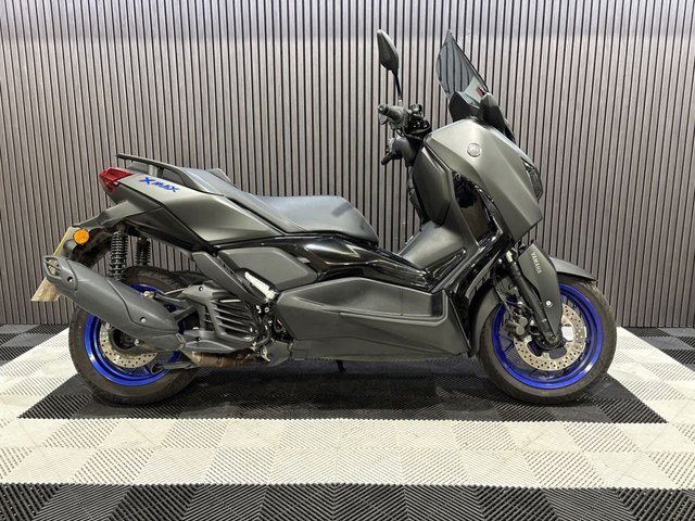 View our YAMAHA XMAX 125
