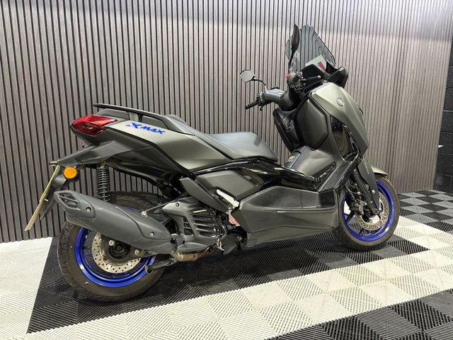 View our YAMAHA XMAX 125