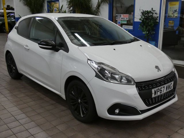 2018 67 Peugeot 208 1.2 PureTech Black Edition Hatchback 3dr Petrol Manual Euro 6 (82 ps)