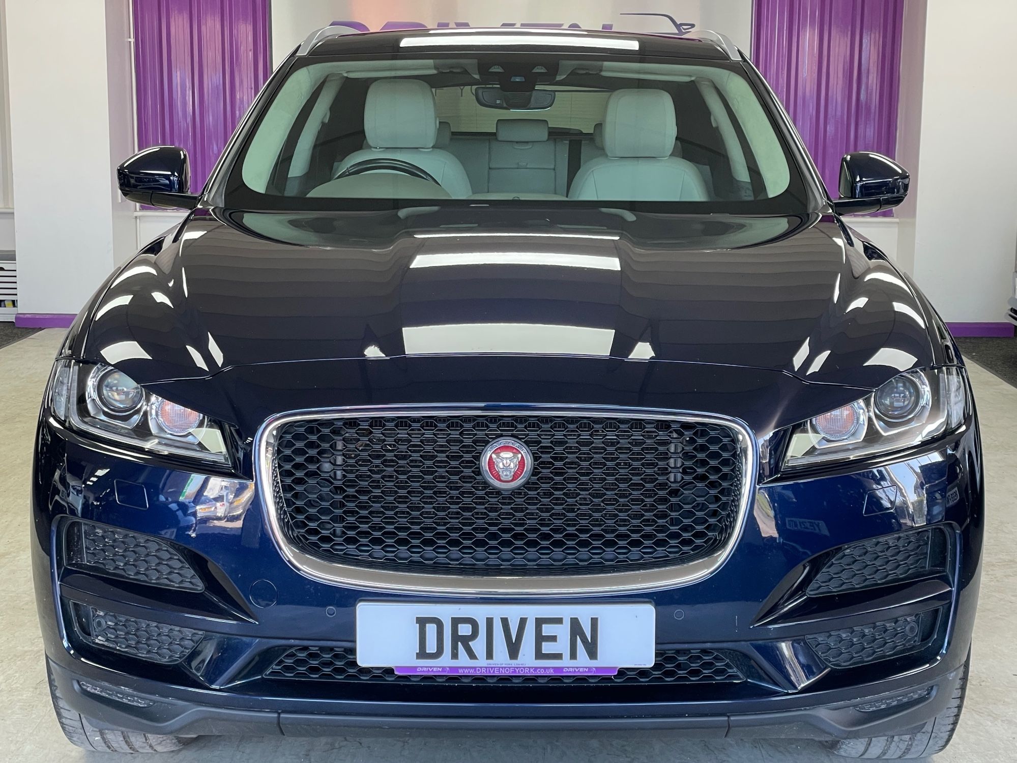 USED 2020 70 JAGUAR F-PACE 2.0 D180 Portfolio SUV 5dr Diesel Auto AWD Euro 6 (s/s) (180 ps) 
