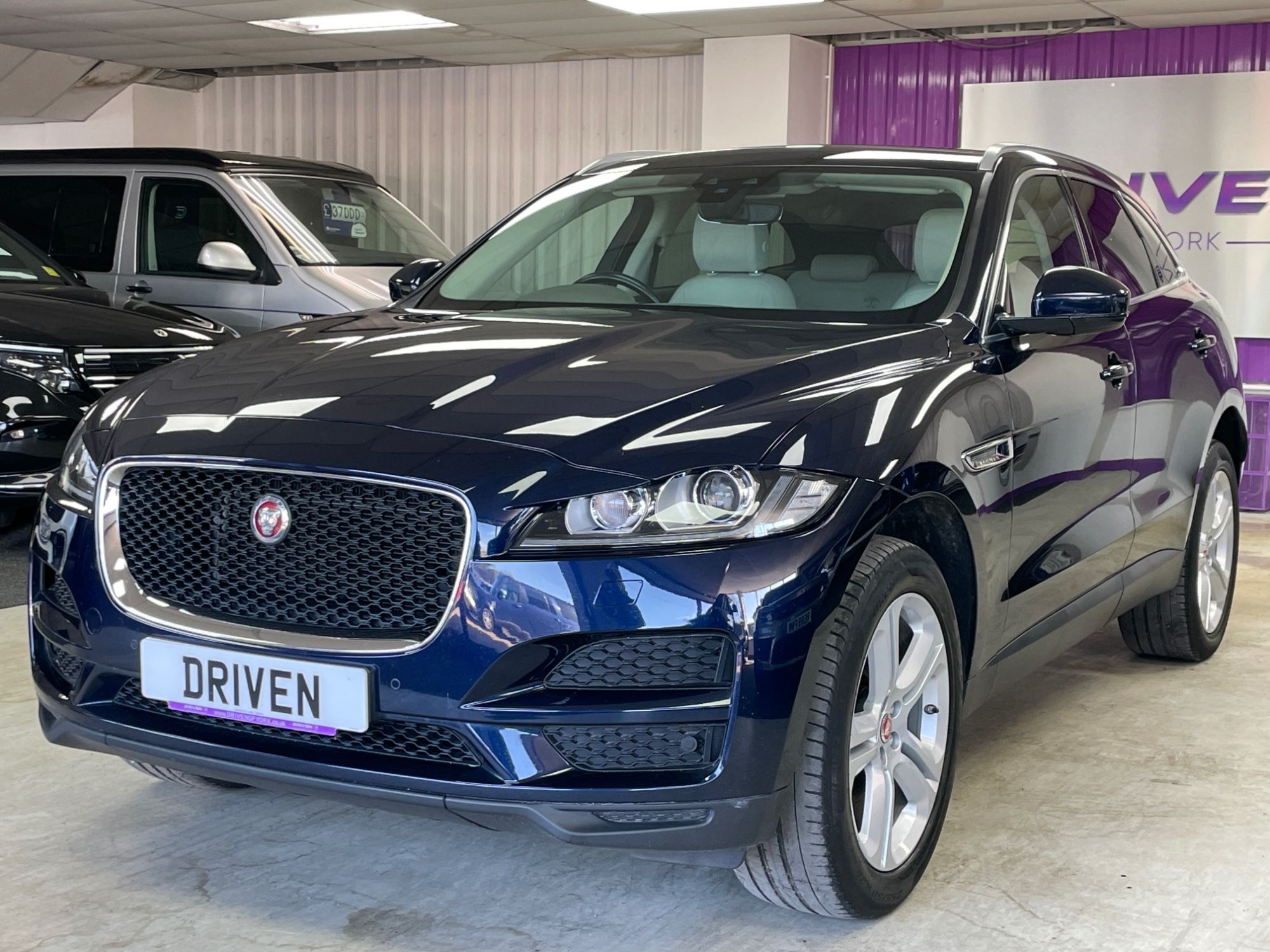 USED 2020 70 JAGUAR F-PACE 2.0 D180 Portfolio SUV 5dr Diesel Auto AWD Euro 6 (s/s) (180 ps) 