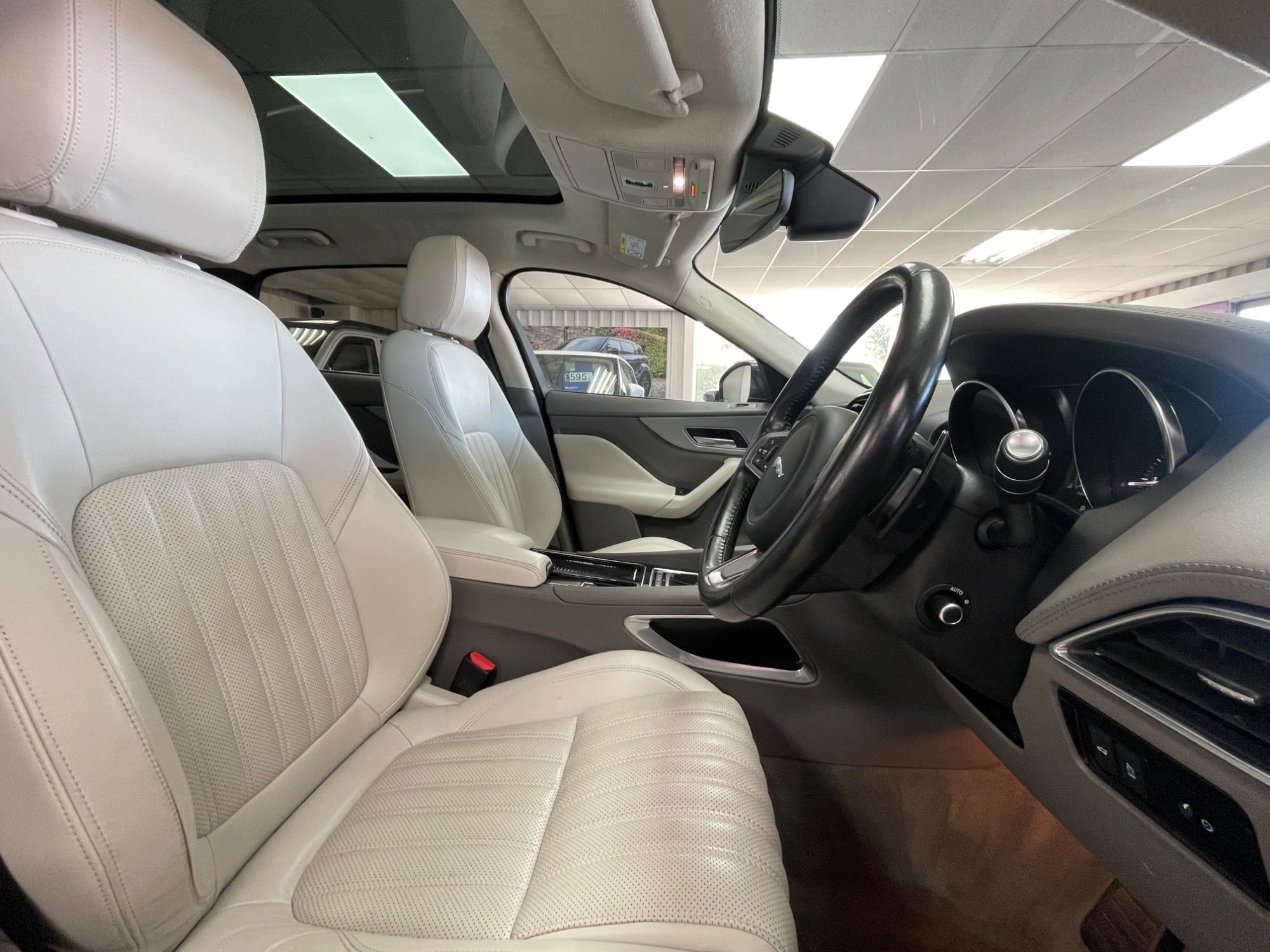 USED 2020 70 JAGUAR F-PACE 2.0 D180 Portfolio SUV 5dr Diesel Auto AWD Euro 6 (s/s) (180 ps) 