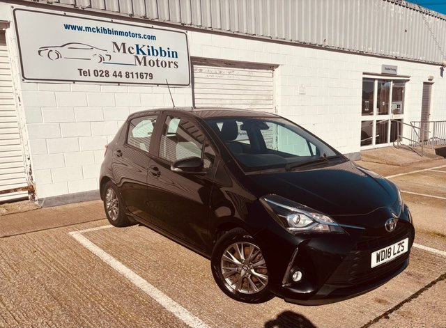 2018 TOYOTA YARIS 1.5 VVT-i Icon - Photo 2