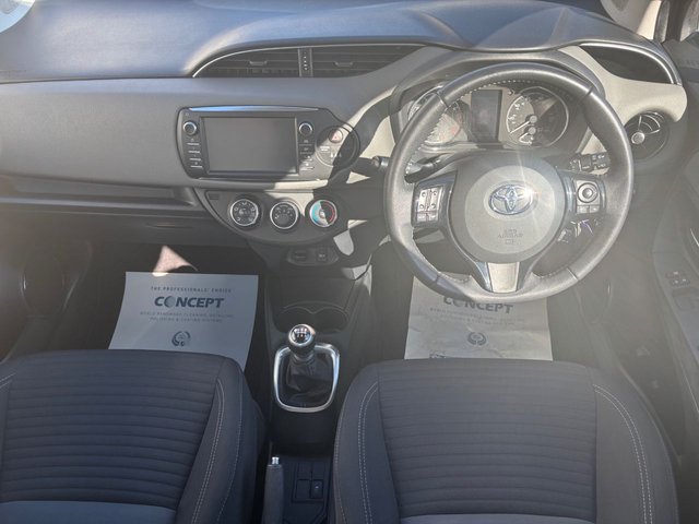 2018 TOYOTA YARIS 1.5 VVT-i Icon - Photo 7