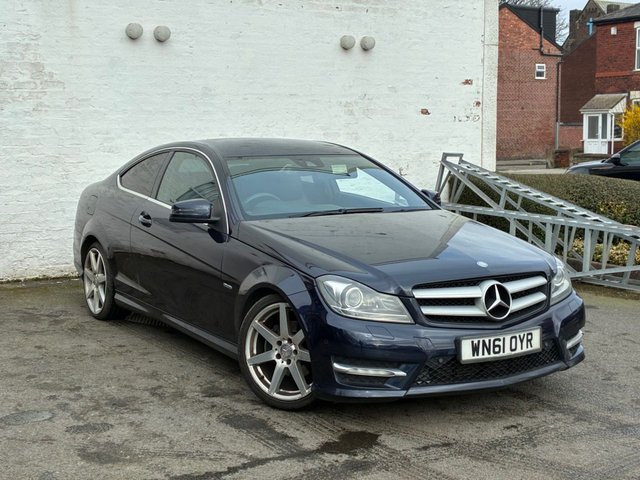 2011 Mercedes-Benz C-Class 2.1L Amg Sport Edition 125 2dr - Photo 2