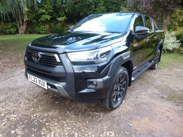 2022 22 Toyota HI-Lux 2.8 D-4D Invincible X Pickup Double Cab 4dr Diesel Auto 4WD Euro 6 (s/s) (204 ps)