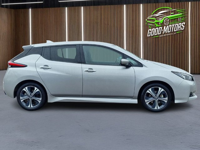 2021 NISSAN LEAF - Photo 11