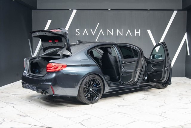 2019 BMW M5 - Photo 12