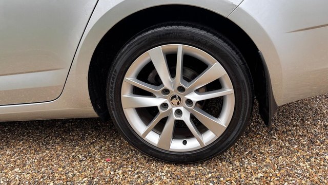 2019 SKODA OCTAVIA 2.0 TDI SE L Euro 6 (s/s) 5dr - Photo 10