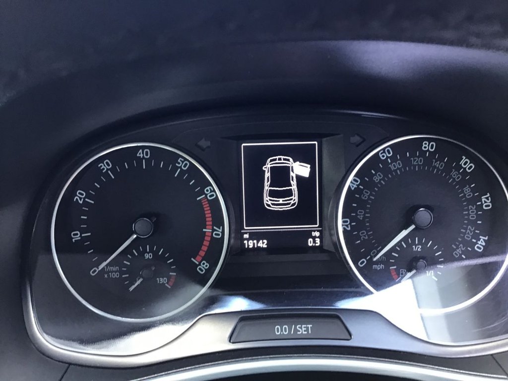 USED 2016 16 SKODA FABIA 1.2 TSI SE Hatchback 5dr Petrol Manual Euro 6 (s/s) (90 ps) 
