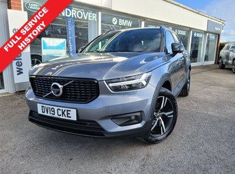 2019 VOLVO XC40