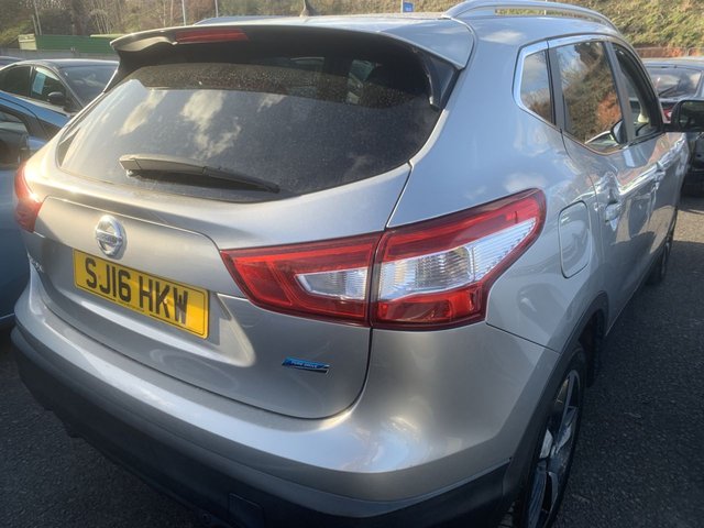2016 NISSAN QASHQAI 1.5 dCi n-tec+ SUV 5dr Diesel Manual 2WD Euro 6 (s/s) (110 ps) - Photo 4